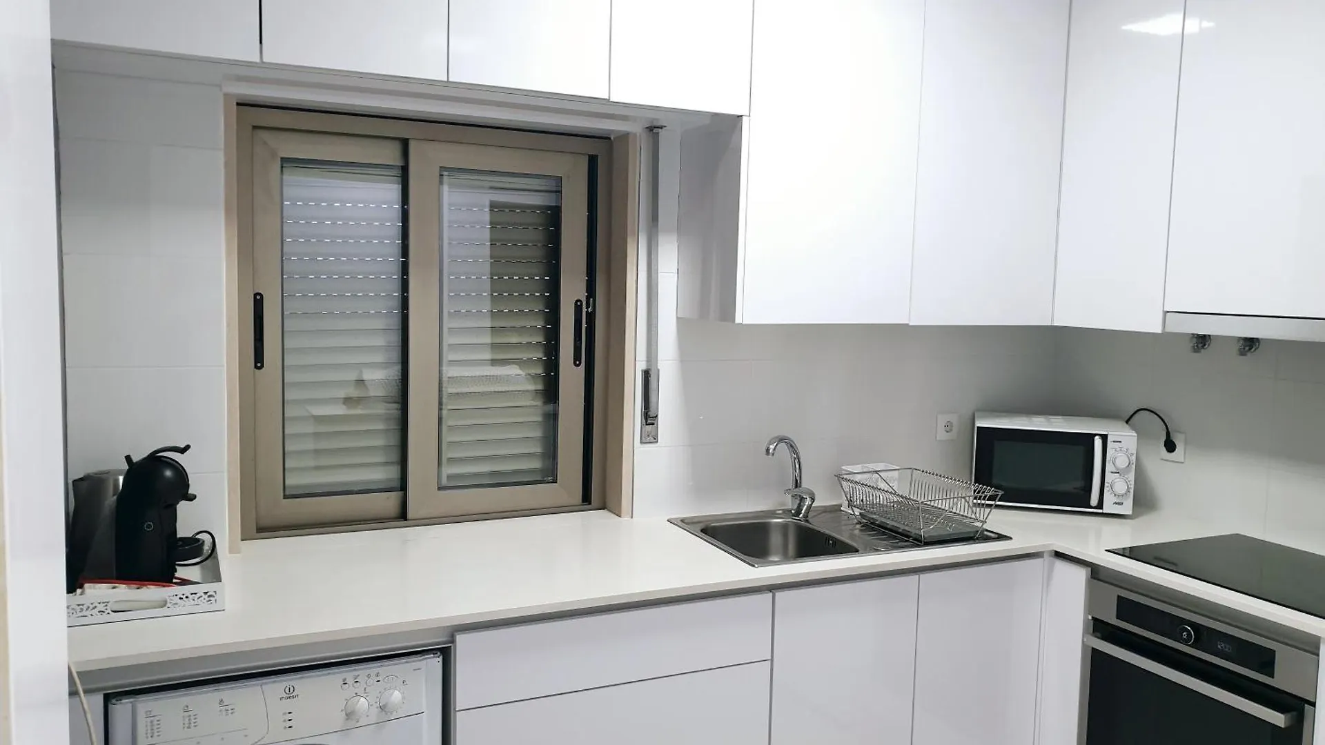 Casa Dos Sinos Beach Apartment 1 البوفيرا 0*,